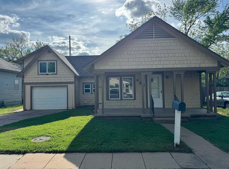 627 Houser Drive